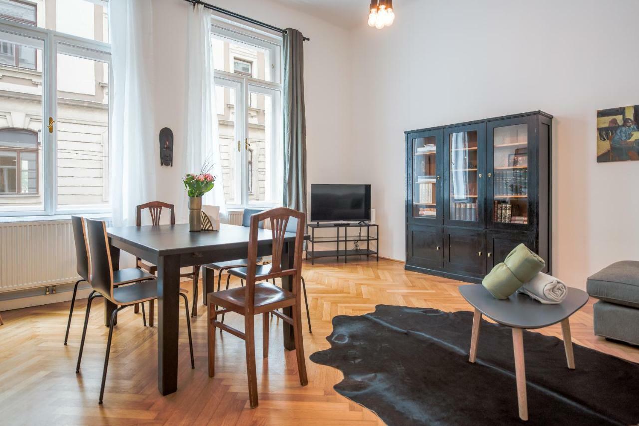 Grand Soho II Apartment Вена Экстерьер фото